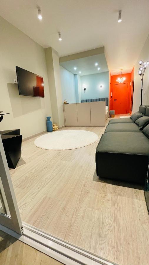 Apartment Beautiful Two Steps To The